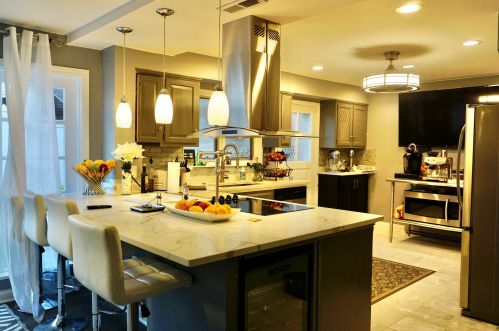 1945 74 Ct, Chicago IL 60707-3110 exterior