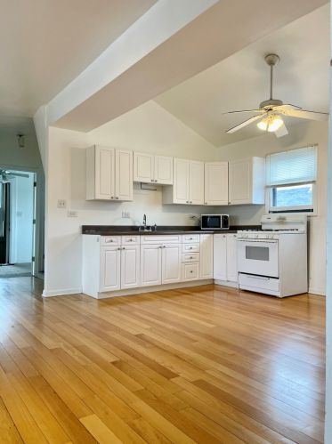 2108 Belle Plaine Ave, Chicago IL 60618-2102 exterior