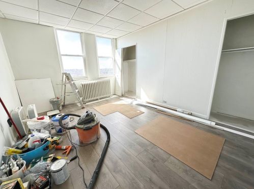 1906 Brownsville Rd, Pittsburgh PA 15210-4204 exterior