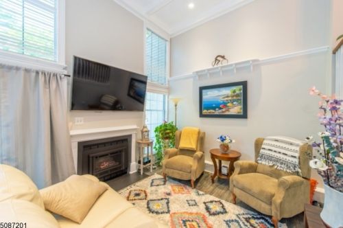 27 Grosbeak Dr, Hackettstown NJ  07840-3333 exterior