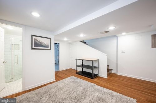 21 Clifford Ave, Alexandria VA  22305-2702 exterior