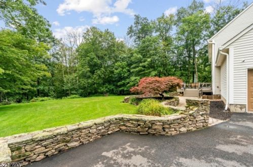 75 Hidden Glen Dr, Sparta NJ  07871-3843 exterior