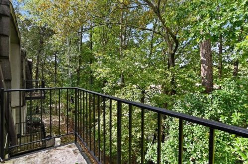 725 Dalrymple Rd, Atlanta GA  30328-1400 exterior