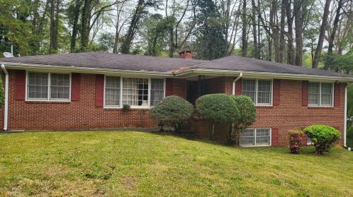707 Caron Cir, Atlanta, GA 30318-6039