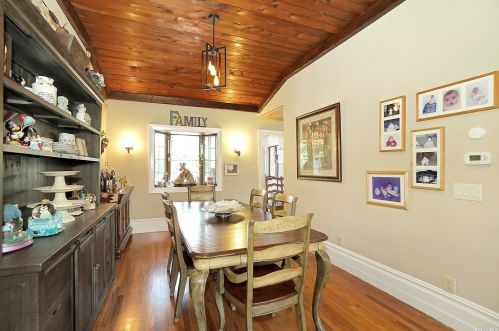 45 Grissom Way, Hauppauge NY 11788-4418 exterior