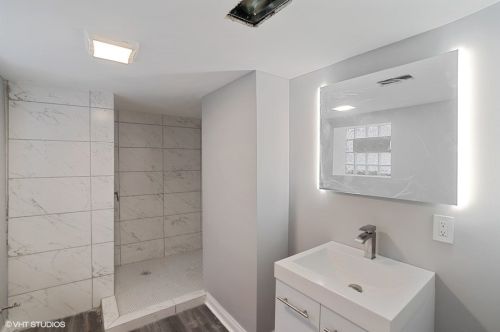 7723 Pr Ave, Chicago IL 60619-2815 exterior