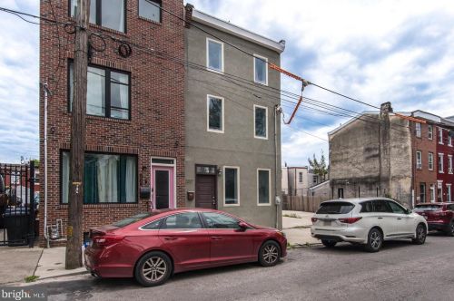 2037 Lawrence St, Philadelphia PA 19120-1828 exterior