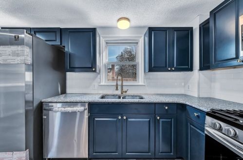 139 Maebeth St, Springfield MA 01119-2414 exterior