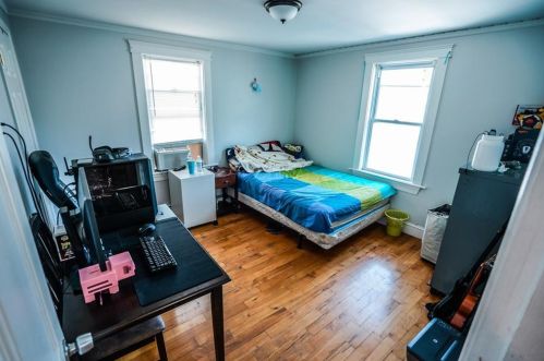 7 Deborah St, Providence RI 02909-4507 exterior