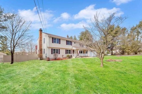 260 Jobs Hill Rd, Ellington, CT 06029-2242