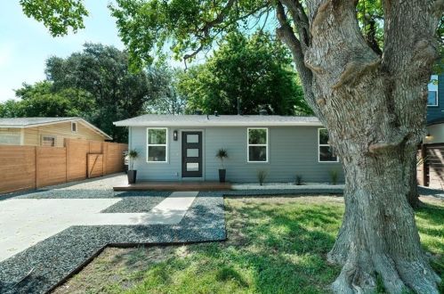 1113 Estes Ave, Austin TX 78721-2629 exterior