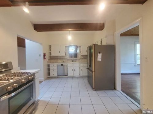 232 Madison Ave, Cresskill NJ  07626-1308 exterior