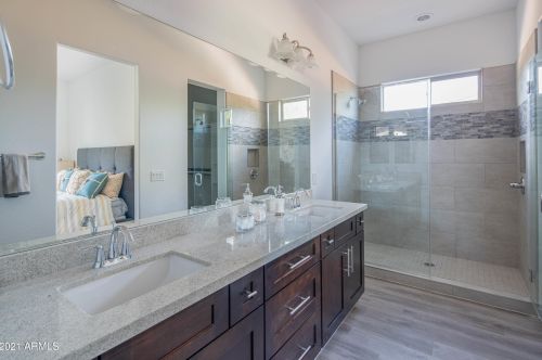 47833 43 Ave, Phoenix AZ exterior