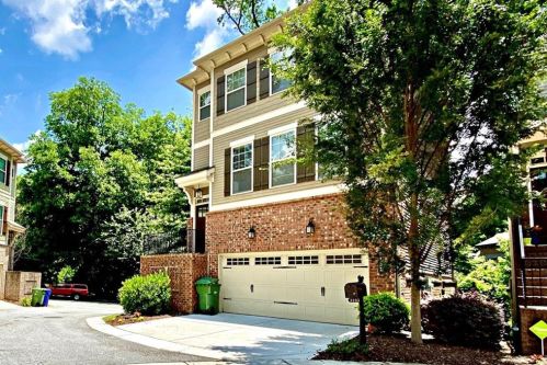 2131 Elvan Cir, Atlanta, GA 30317-1307