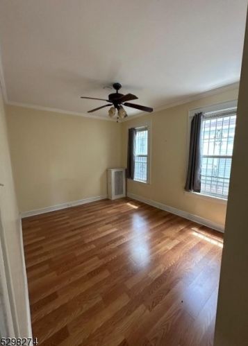 395 Chadwick Ave, Newark NJ  07112-2117 exterior