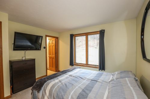 63 Chichester Rd, Concord NH 03307-0706 exterior