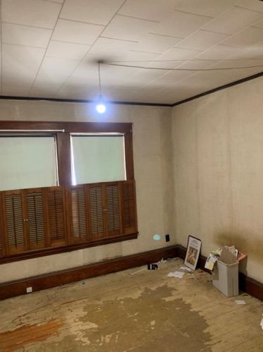 43 Fresno St, Springfield MA 01104-3111 exterior