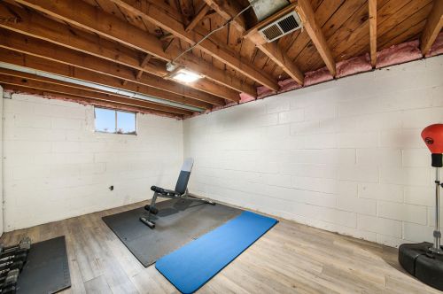 2016 Marcoux Ave, Meskegon MI  49442-2522 exterior