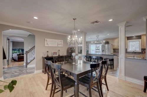 339 Clove Rd, Monroe NY 10950-4754 exterior