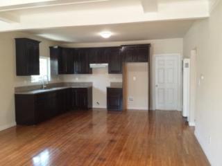 658 60 St, Los Angeles CA  90001-1217 exterior