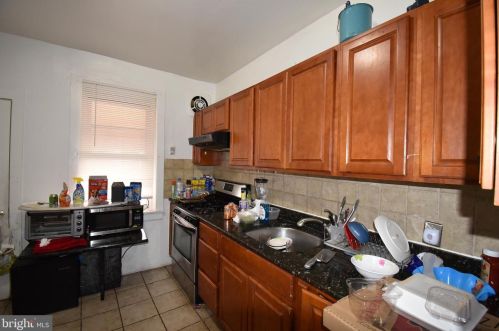 2650 11th St, Philadelphia, PA 19148-4408