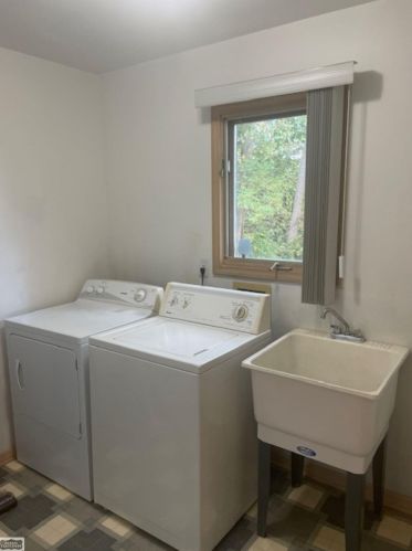 25353 Dunn Ct, New Baltimore MI 48051-1993 exterior