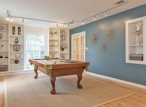 2615 Bridle Path, Austin TX 78703-2809 exterior