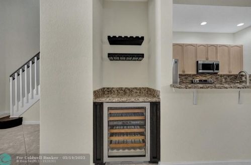 2401 7 St, Boynton Beach FL 33426-8783 exterior