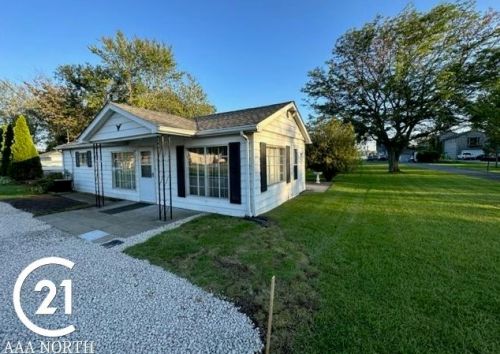 4977 Pointe Tremble Rd, Algonac MI  48001-4361 exterior