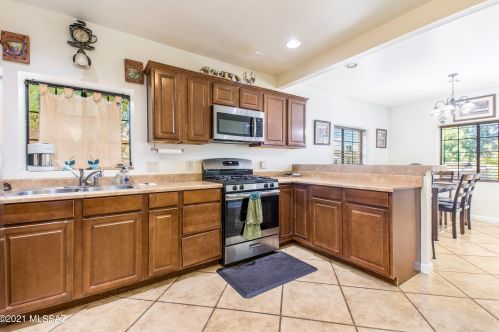 3731 Liberty Ave, Tucson AZ 85706-3161 exterior