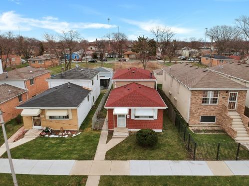 9329 La Salle St, Chicago IL  60620-1414 exterior