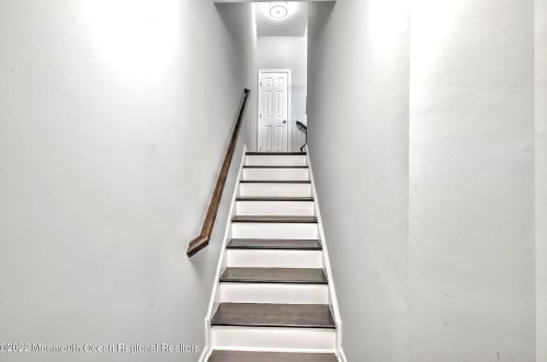 44 Pate Dr, Middletown, NJ 07748-1713