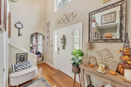 315 Diamond Dr, Moon Twp, PA 15108-5505