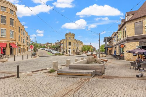 8131 Gridley Ave, Milwaukee WI  53213-3038 exterior