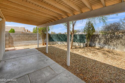 8660 Desert Dove Dr, Tucson AZ  85747-5147 exterior