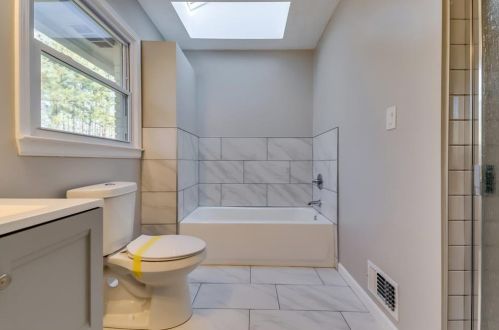 1150 Mitchell Crossing Dr, Atlanta GA  30331-7366 exterior