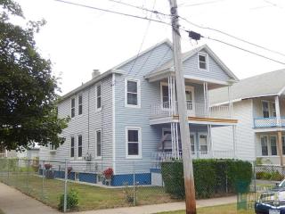 1001 Lamb St, Utica, NY 13502-5309