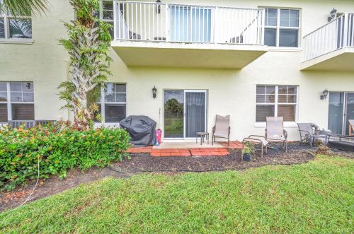 2534 Creekside Dr, Fort Pierce FL  34981-5100 exterior