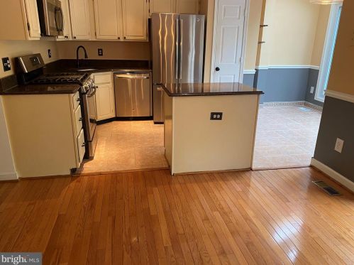 6104 Joust Ln, Alexandria VA  22315-4807 exterior