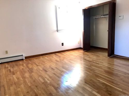 59 Scott Dr, Middletown NY 10941-1112 exterior