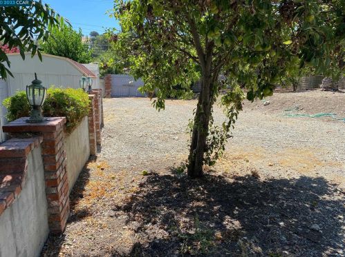 4252 El Cerrito Rd, Concord CA 94518-1812 exterior