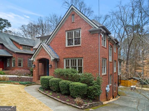 467 Chelsea Cir, Atlanta, GA 30307-1268