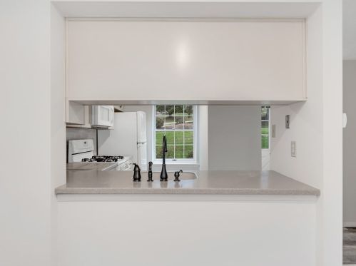 1101 Bonnie Brae Dr, Moon Twp PA 15108-3858 exterior