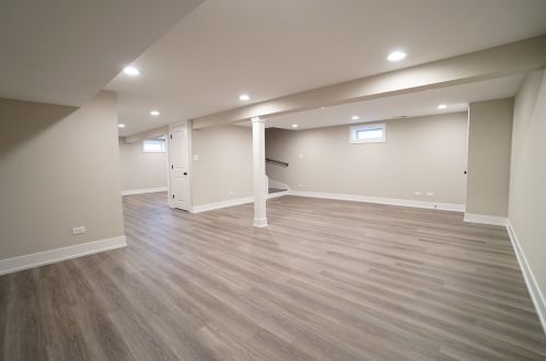 5249 Melvina Ave, Chicago IL 60638-4306 exterior