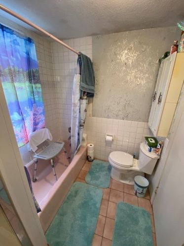 38 Chase Ave, Springfield MA 01108-1601 exterior