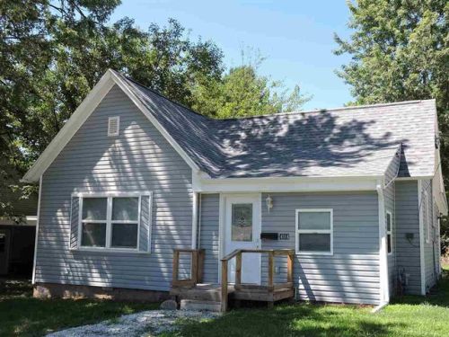 404 Chase St, Macomb, IL 61455-2815