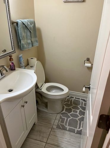 2720 97th St, Chicago, IL 60805-2732