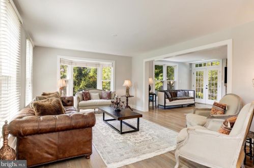 1326 Kirby Rd, Mc Lean VA  22101-2409 exterior