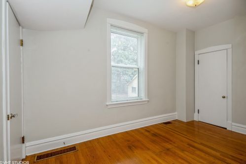 1642 Berwyn Ave, Chicago IL 60640-2007 exterior