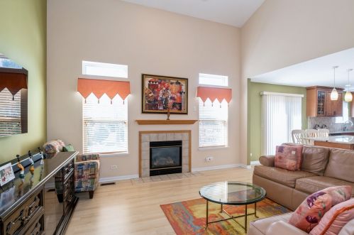 2709 Hayley Ct, Waukegan IL 60085-4932 exterior